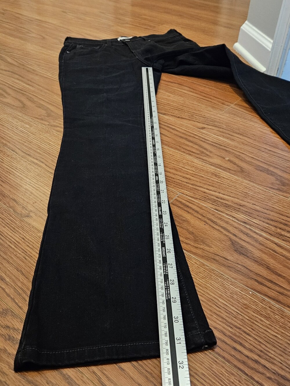 Jeans - Picture 7 of 11